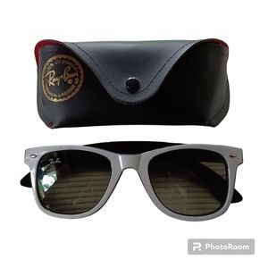 Rayban New Wayfarer Sunglasses, Ray-Ban; White/Black